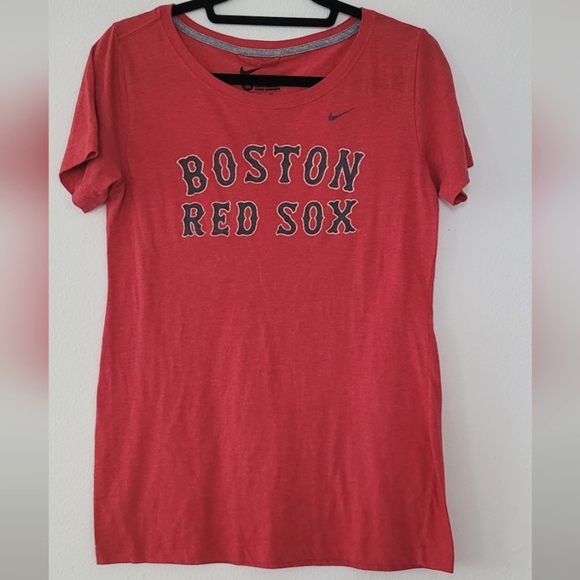 Nike Tops - Nike Boston Red Sox Slim Fit T-shirt Size Medium.